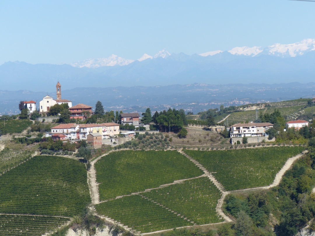 Veduta aerea di Camo